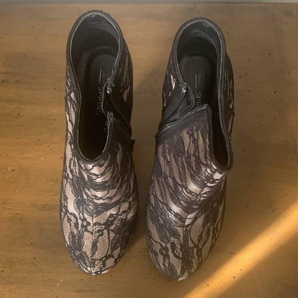 Spring ankel boot - Picture 2 of 3